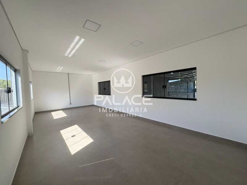 Imagens do imóveis Barracão :  / Comercial / Morumbi