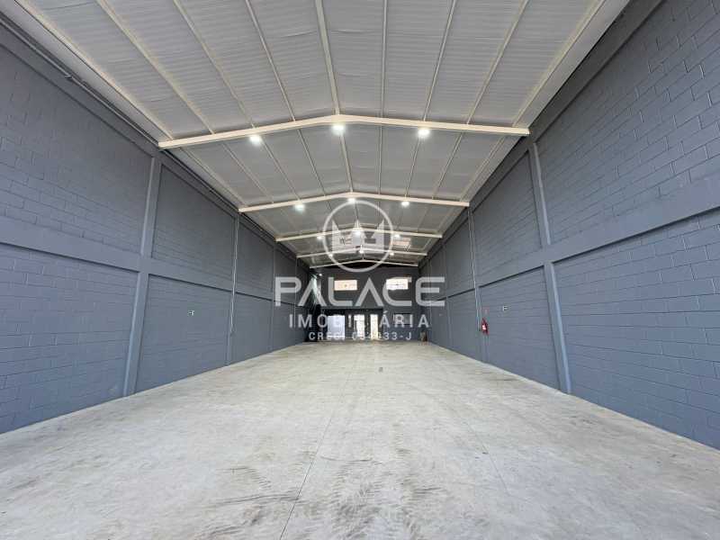 Imagens do imóveis Barracão :  / Comercial / Morumbi