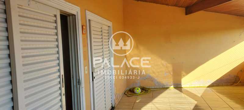 Imagens do imóveis Barracão :  / Comercial / Piracicamirim