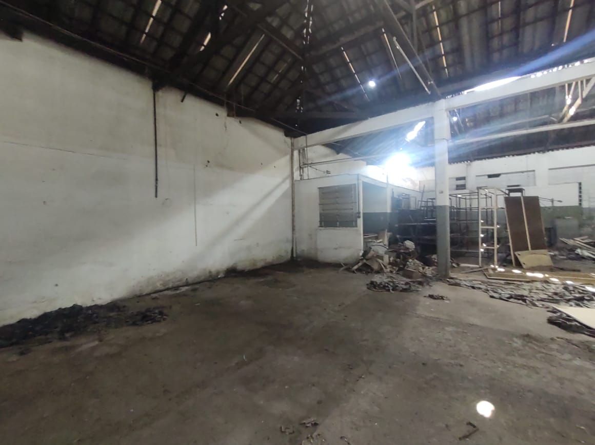 Barracão para alugar, 1489 m² por RS 10.551,89-mês - Vila Areião - Piracicaba-SP