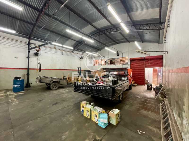 Imagens do imóveis Barracão :  / Comercial / Jardim Caxambu