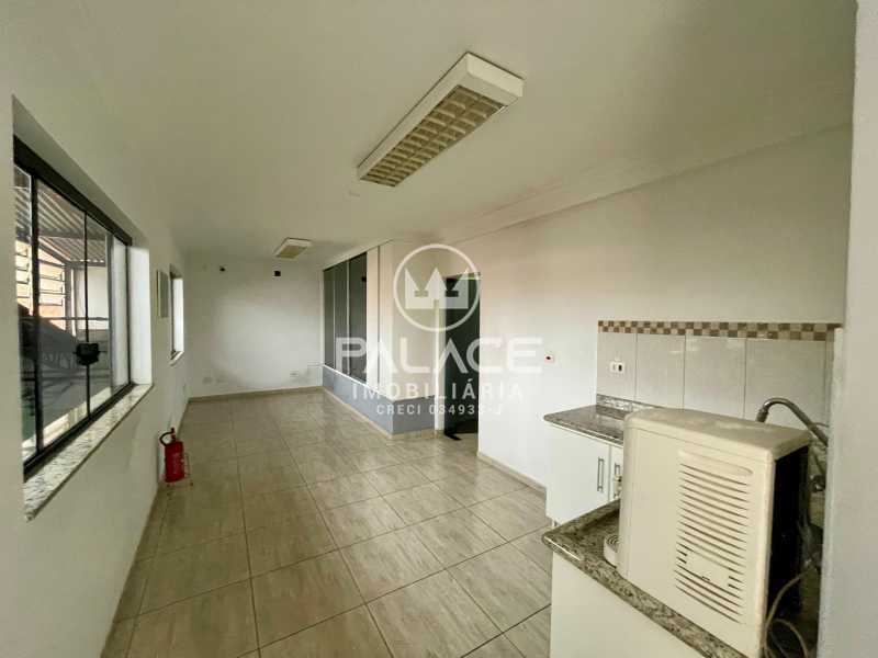 Imagens do imóveis Barracão :  / Comercial / Jardim Caxambu