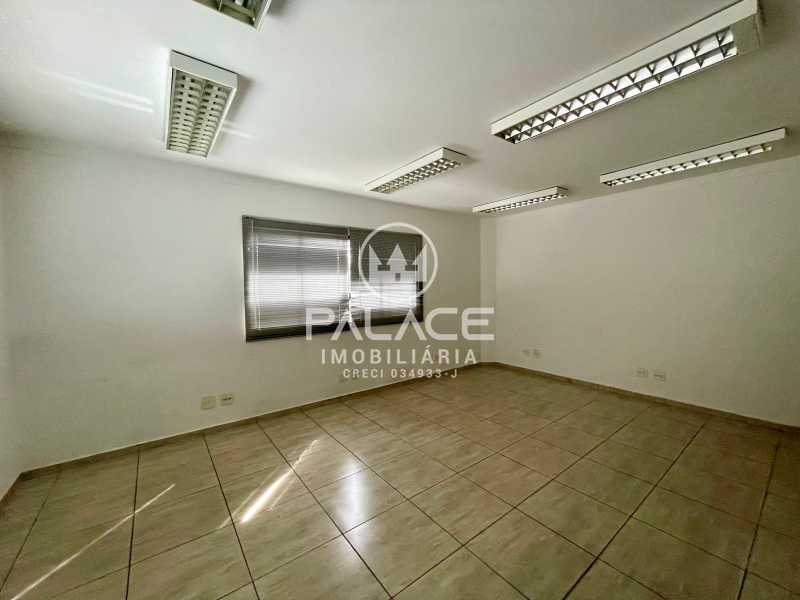 Imagens do imóveis Barracão :  / Comercial / Jardim Caxambu