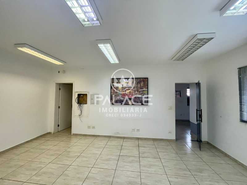 Imagens do imóveis Barracão :  / Comercial / Jardim Caxambu