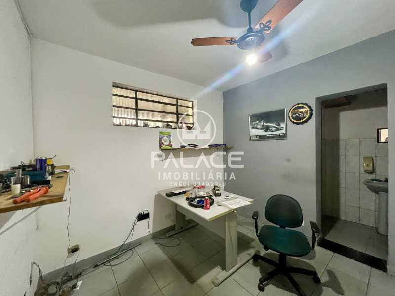 Imagens do imóveis Barracão :  / Comercial / Jardim Caxambu