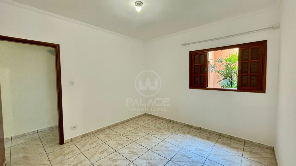 CASA/ 3 QUARTOS / CHURRASQUEIRA / EDICULA / CRUZ CAIADA / PQ SAO JORGE