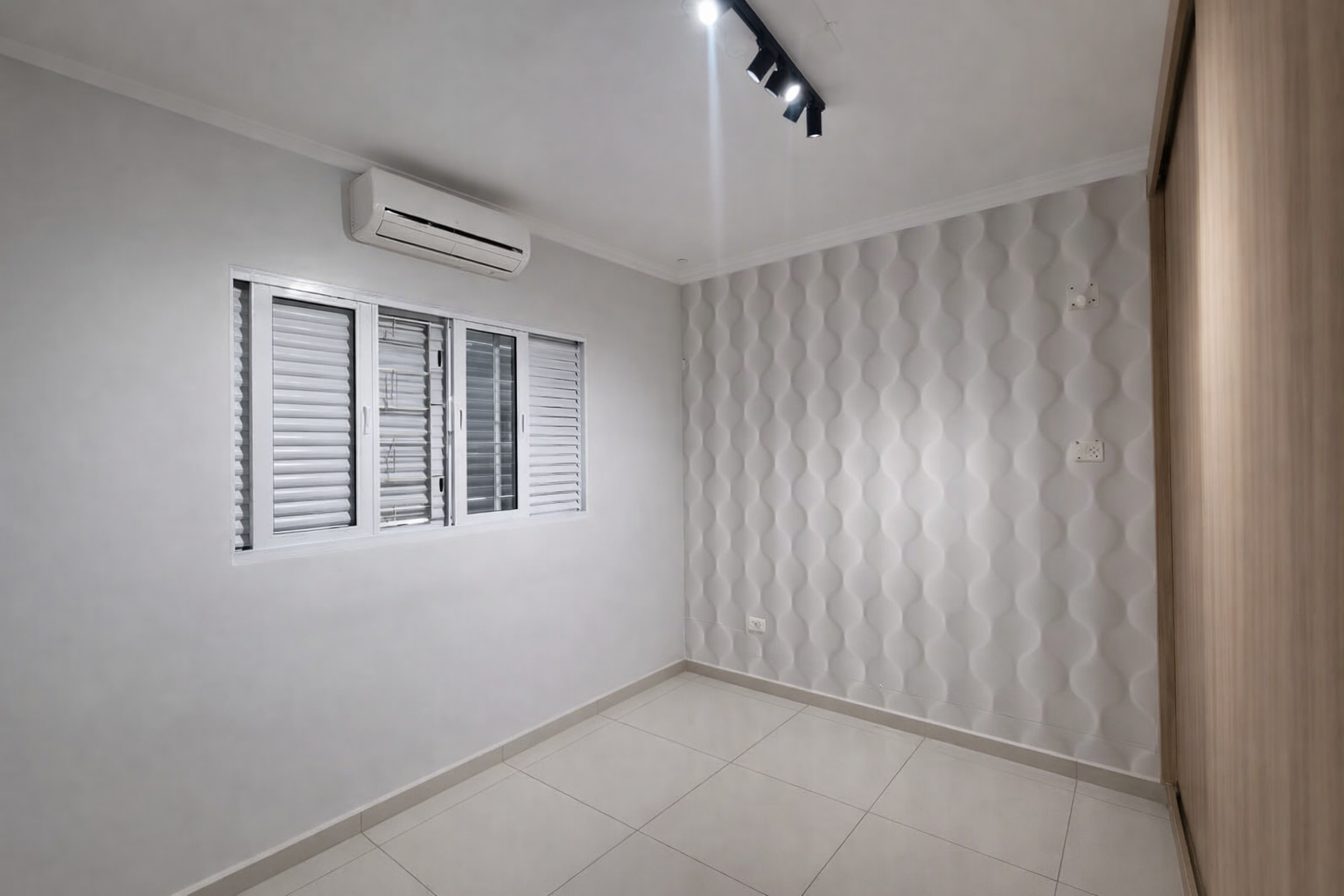 CASA PARA LOCAÇÃO / PAULICEIA / 3 QUARTOS