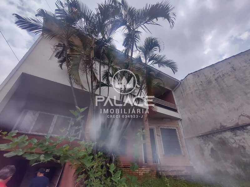 Imagens do imóveis Casa de rua : Sobrado / Residencial / Centro