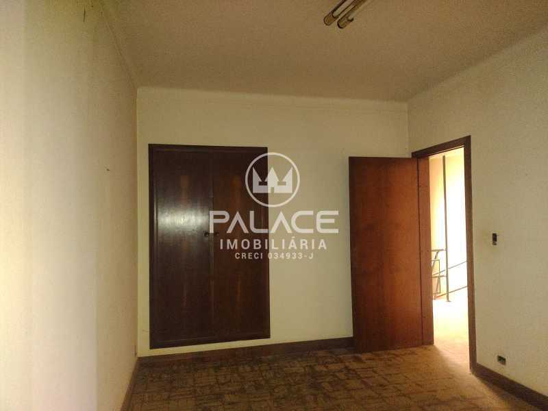 Imagens do imóveis Casa de rua : Sobrado / Residencial / Centro