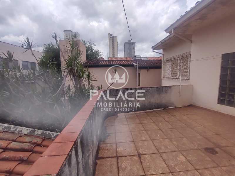 Imagens do imóveis Casa de rua : Sobrado / Residencial / Centro