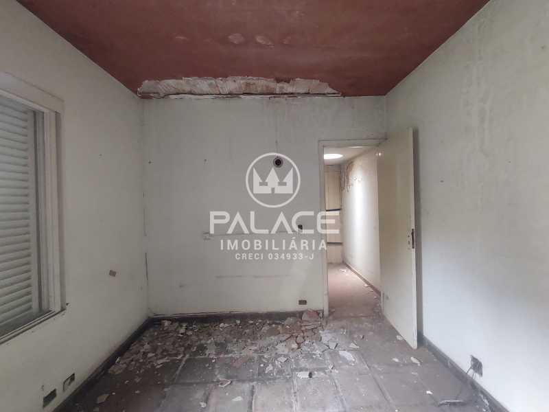 Imagens do imóveis Casa de rua : Sobrado / Residencial / Centro