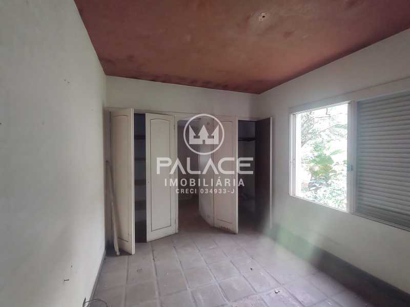 Imagens do imóveis Casa de rua : Sobrado / Residencial / Centro