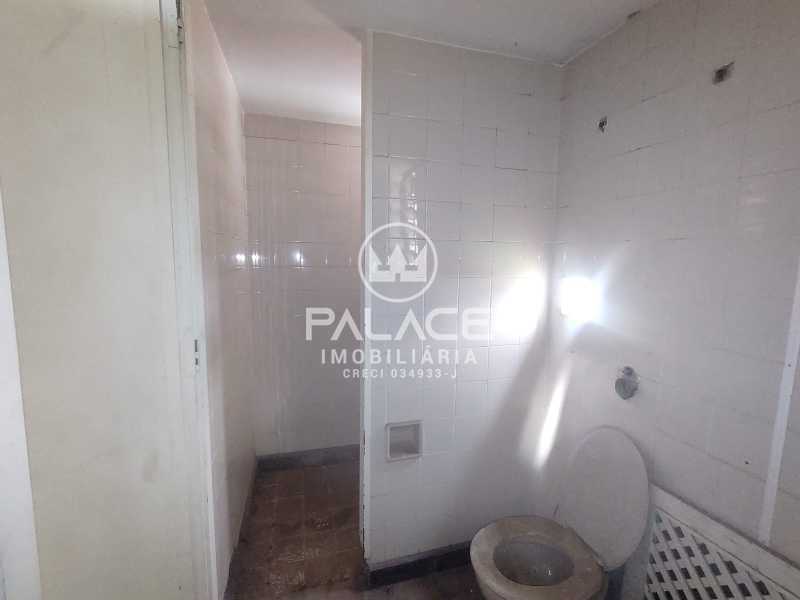 Imagens do imóveis Casa de rua : Sobrado / Residencial / Centro