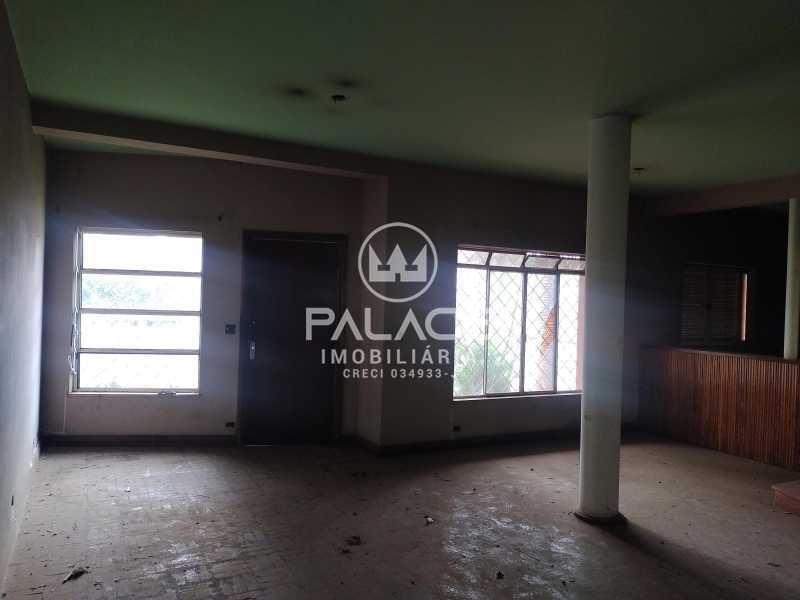 Imagens do imóveis Casa de rua : Sobrado / Residencial / Centro