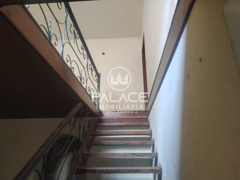 Imagens do imóveis Casa de rua : Sobrado / Residencial / Centro