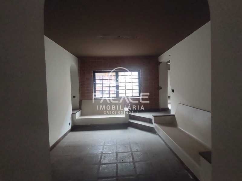 Imagens do imóveis Casa de rua : Sobrado / Residencial / Centro