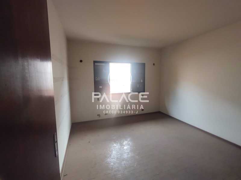 Imagens do imóveis Casa de rua : Sobrado / Residencial / Centro