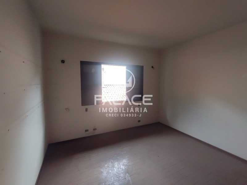 Imagens do imóveis Casa de rua : Sobrado / Residencial / Centro