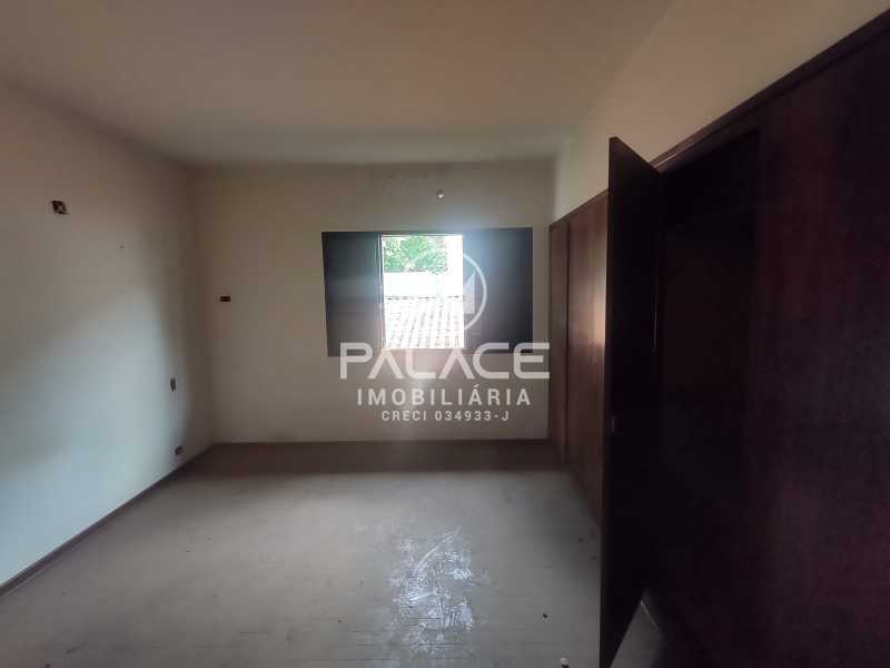 Imagens do imóveis Casa de rua : Sobrado / Residencial / Centro