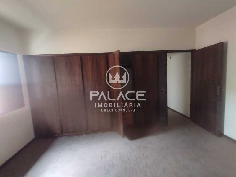 Imagens do imóveis Casa de rua : Sobrado / Residencial / Centro