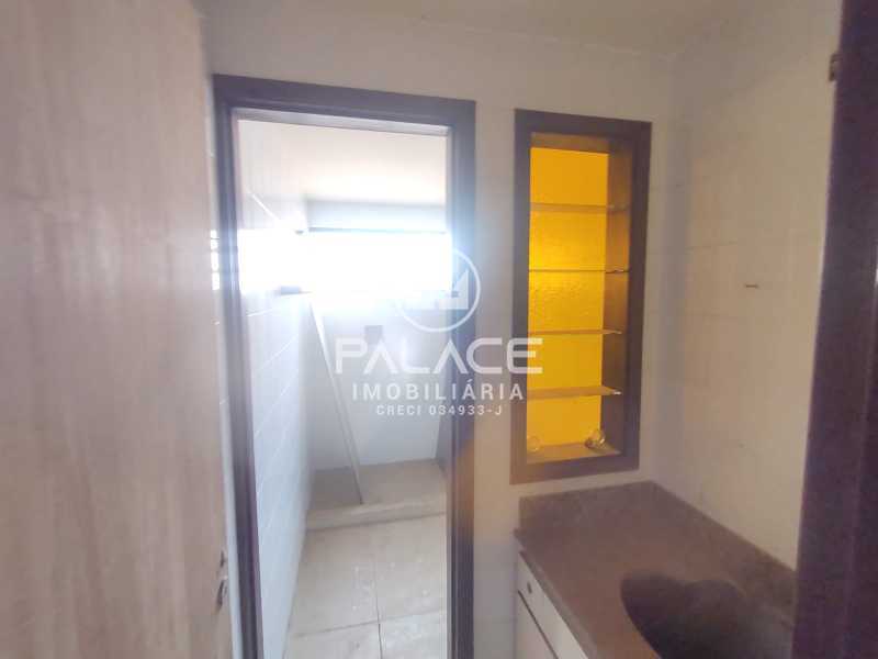 Imagens do imóveis Casa de rua : Sobrado / Residencial / Centro