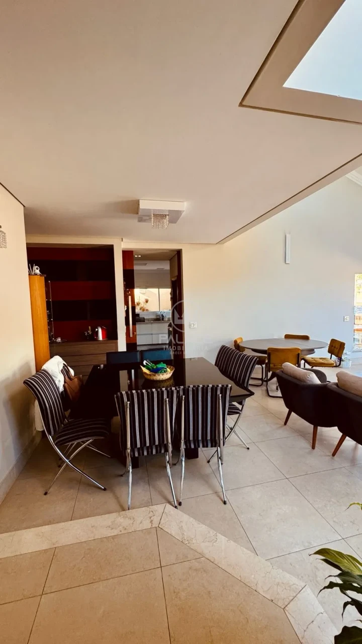 Casa à Venda no Terras 4
