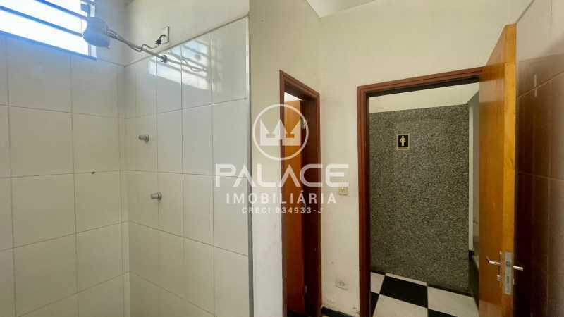 Imagens do imóveis Barracão :  / Comercial / Vila Industrial