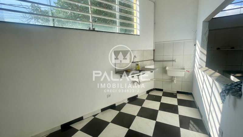 Imagens do imóveis Barracão :  / Comercial / Vila Industrial