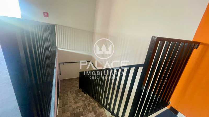 Imagens do imóveis Barracão :  / Comercial / Vila Industrial