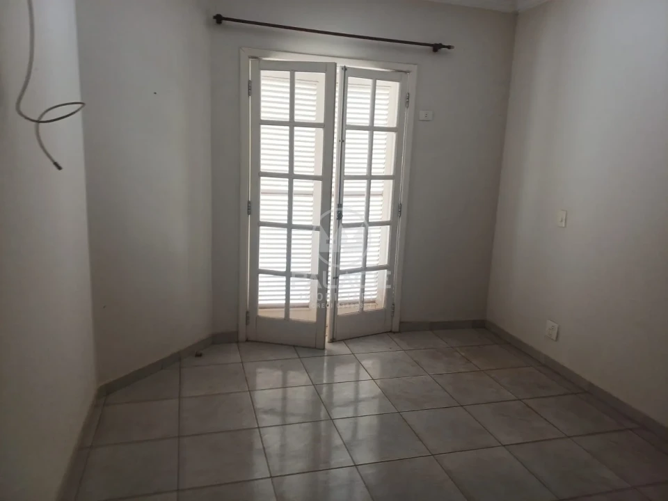 CASA A VENDA NA RUA FRANCISCO JOSE MACHADO, JARDIM BRASILIA