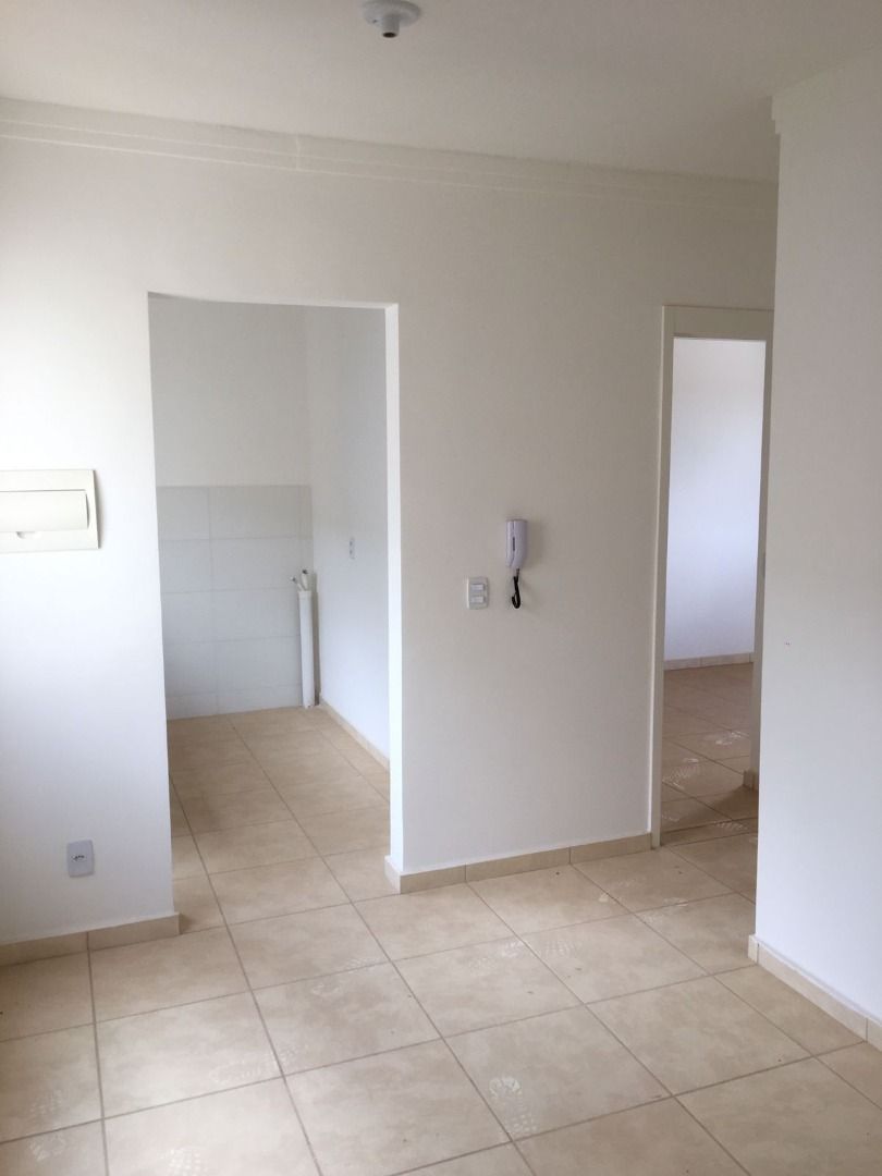 Apartamento com 2 dormitórios para alugar, 45 m² por RS 713,00-mês - Campestre - Piracicaba-SP