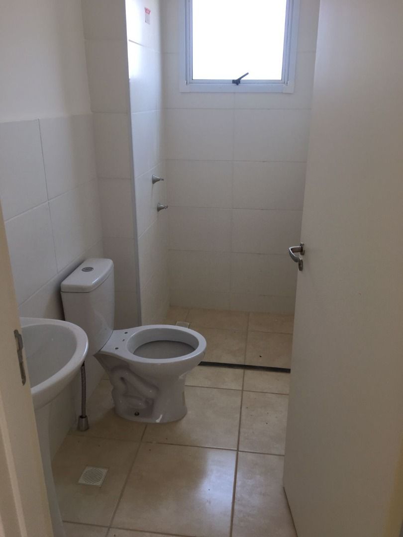 Apartamento com 2 dormitórios para alugar, 45 m² por RS 713,00-mês - Campestre - Piracicaba-SP