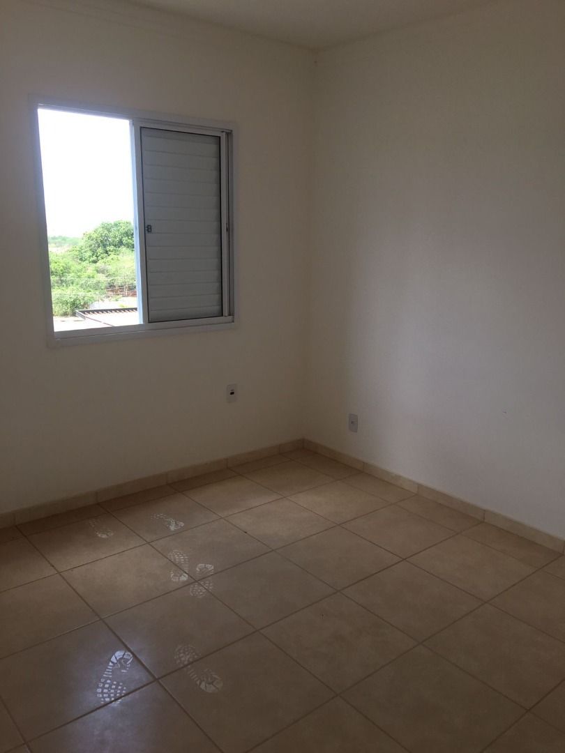 Apartamento com 2 dormitórios para alugar, 45 m² por RS 713,00-mês - Campestre - Piracicaba-SP
