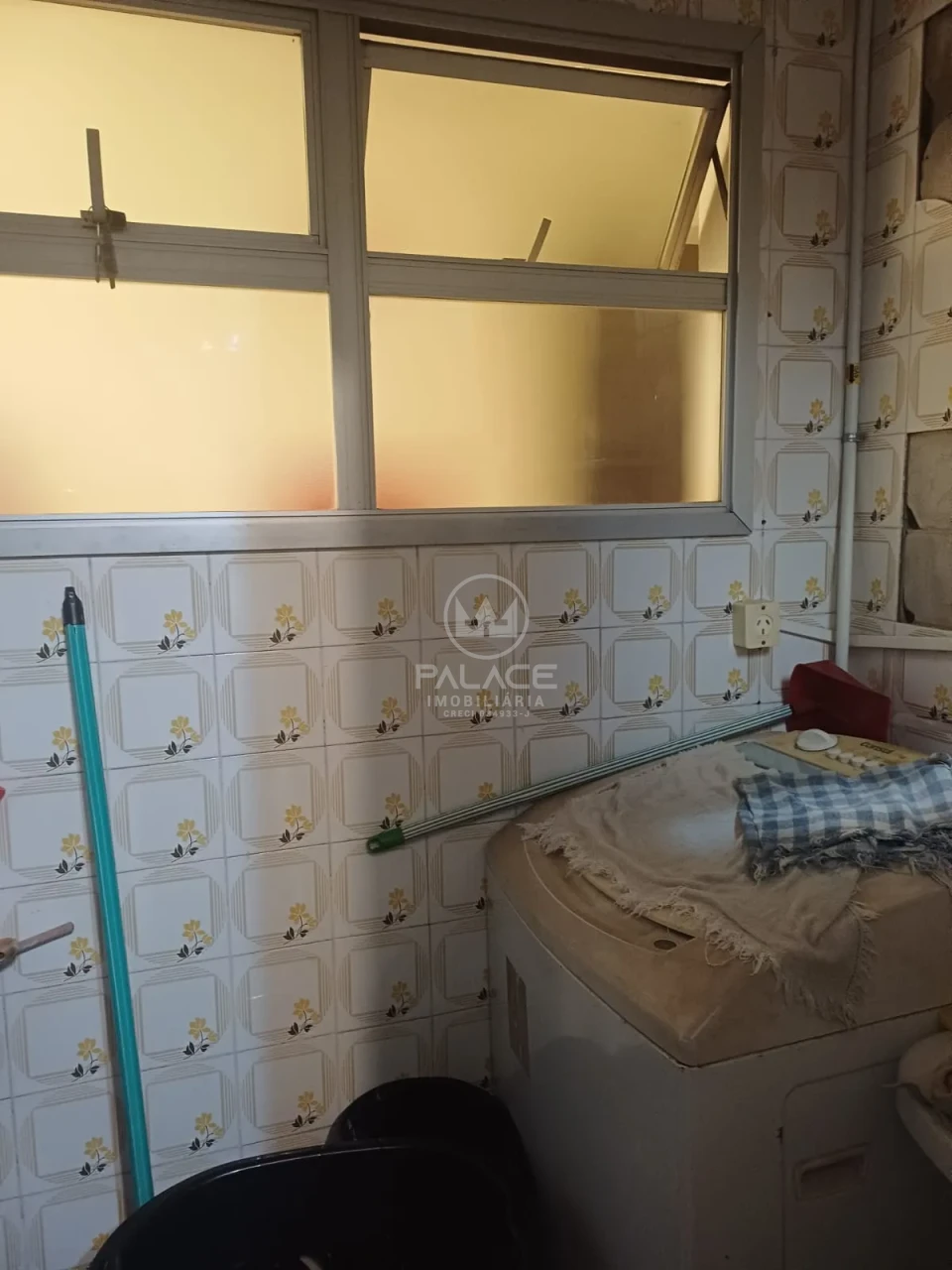 APARTAMENTO A VENDA NO EDIFICIO VERSALHES