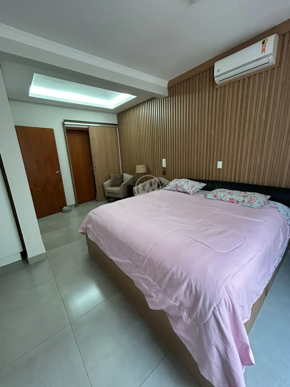 CASA PARA ALUGAR NO CONDOMÍNIO RESERVA DAS PAINEIRAS COM 4 QUARTOS / PIRACICABA