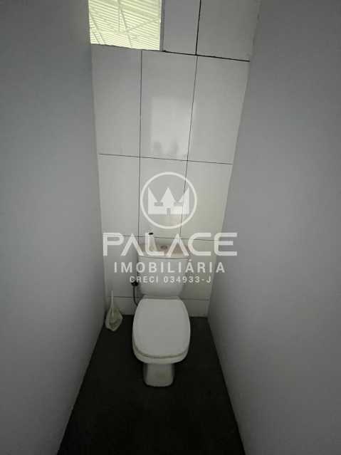 Imagens do imóveis Barracão :  / Comercial / Guamium