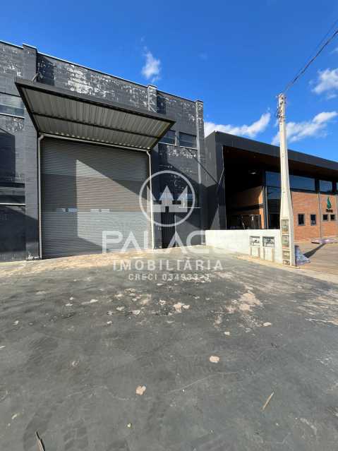 Imagens do imóveis Barracão :  / Comercial / Guamium