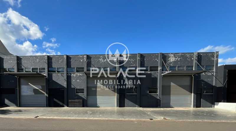 Imagens do imóveis Barracão :  / Comercial / Guamium