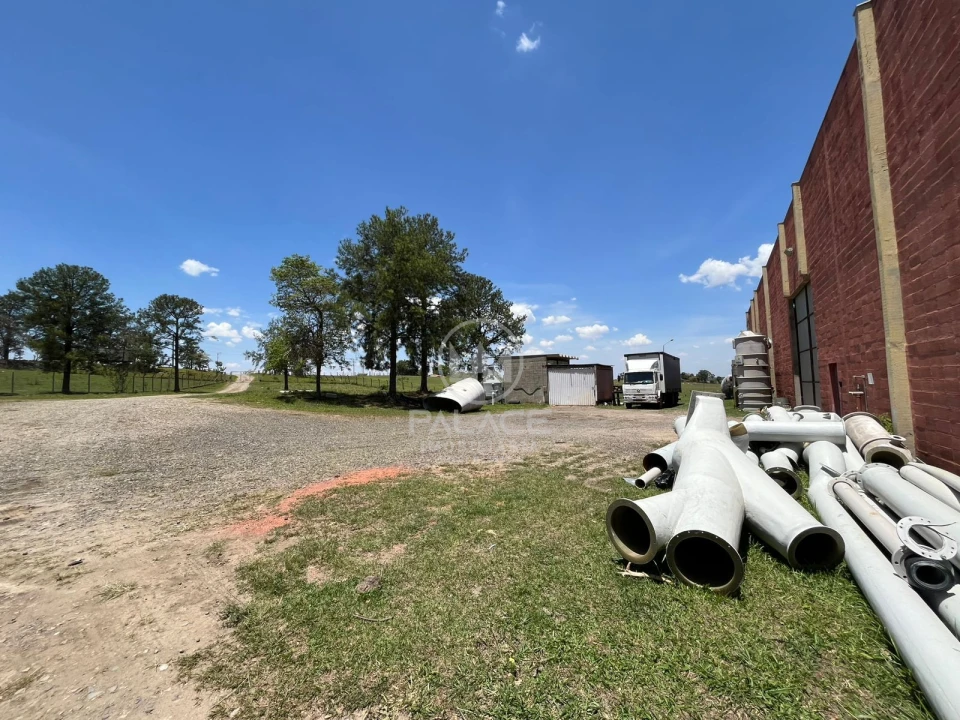 BARRACAO / LOCACAO / MOMBUCA / 3000m² area construida / 20000 m² terreno