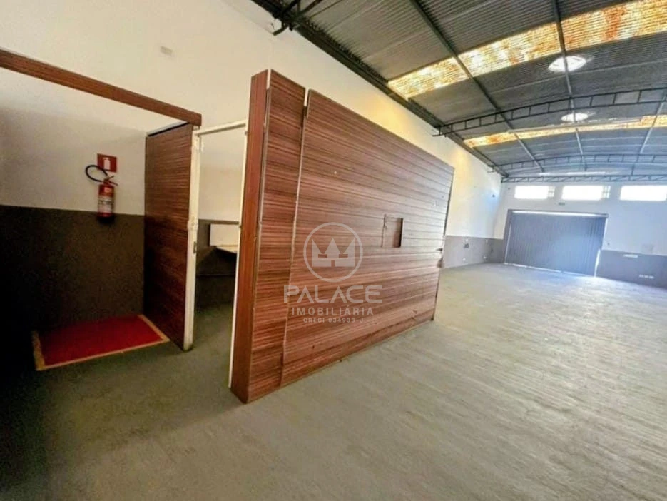 barracão ( Parque Taquaral )