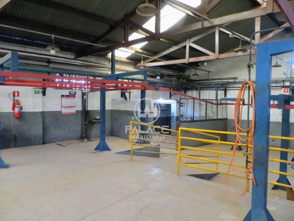 Barracão :  / Comercial / Vila Rezende