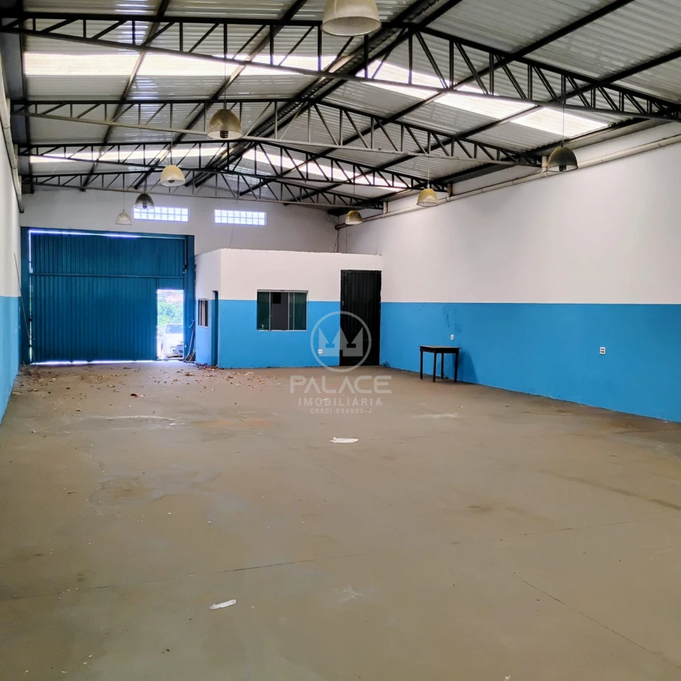 Barracão disponivel para locação