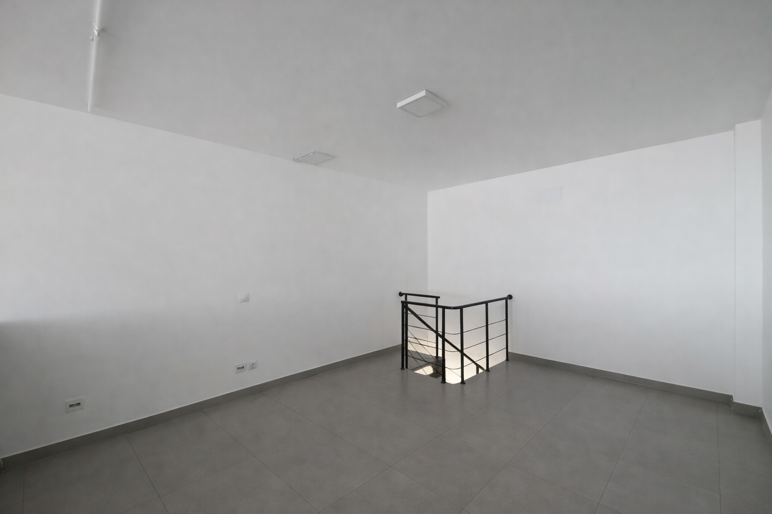SALA COMERCIAL PARA LOCAÇÃO / NOVA PIRACICABA