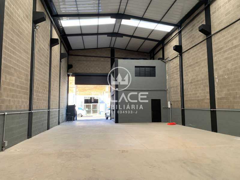 Imagens do imóveis Barracão :  / Comercial / Jardim Califórnia