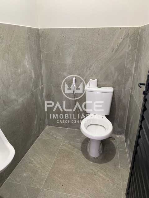 Imagens do imóveis Barracão :  / Comercial / Jardim Califórnia