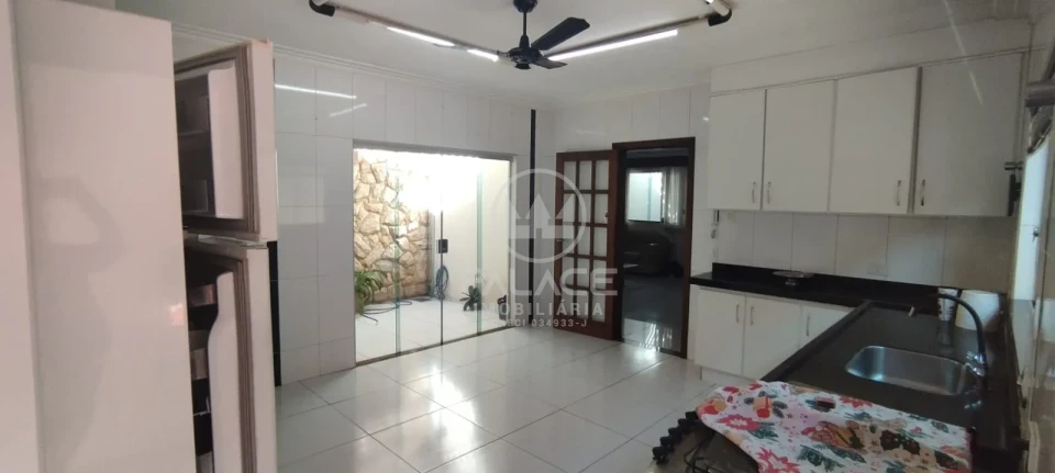 Casa, 5 quartos, 300 m² - Foto 40