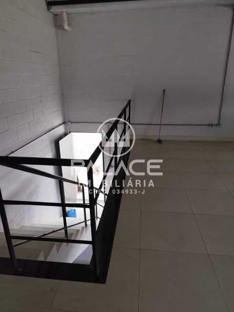 Imagens do imóveis Barracão :  / Comercial / Pompéia