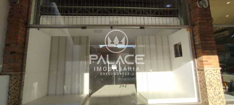 Imagens do imóveis Salão :  / Comercial / Centro