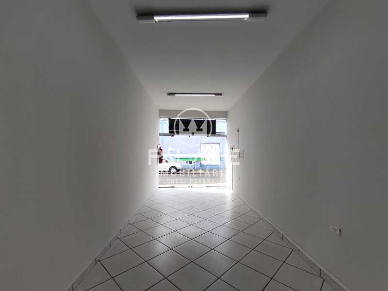 Imagens do imóveis Salão :  / Comercial / Centro