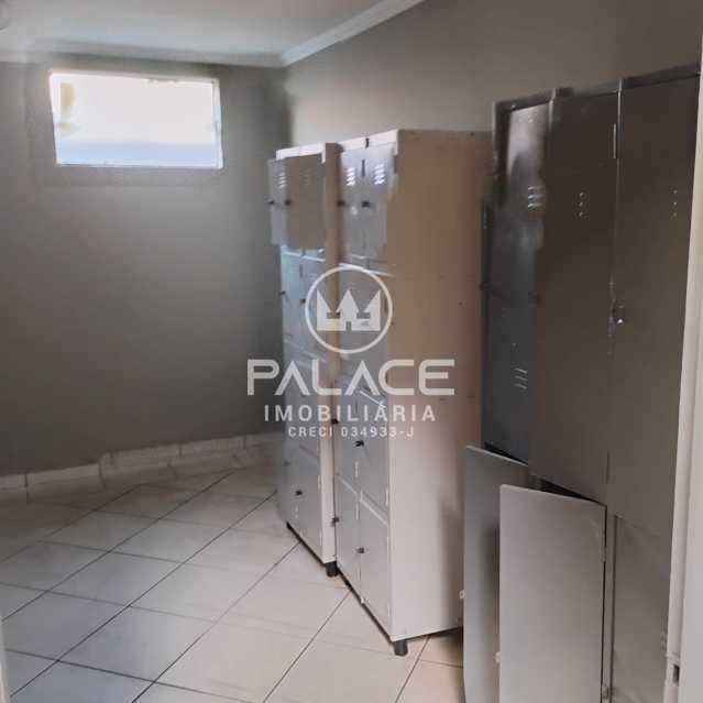 Imagens do imóveis Barracão :  / Comercial / Parque São Jorge